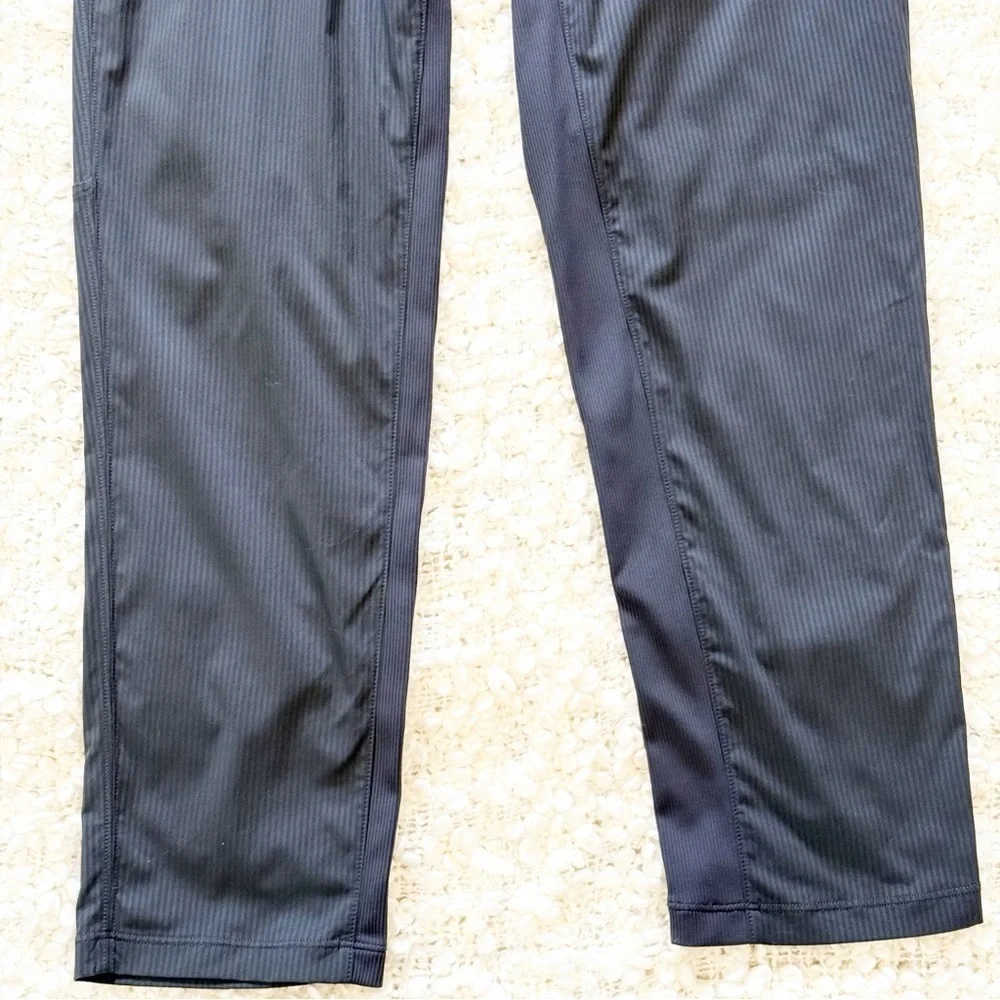 💋lululemon athletica  beyond the studio slip Gray Pants size 6